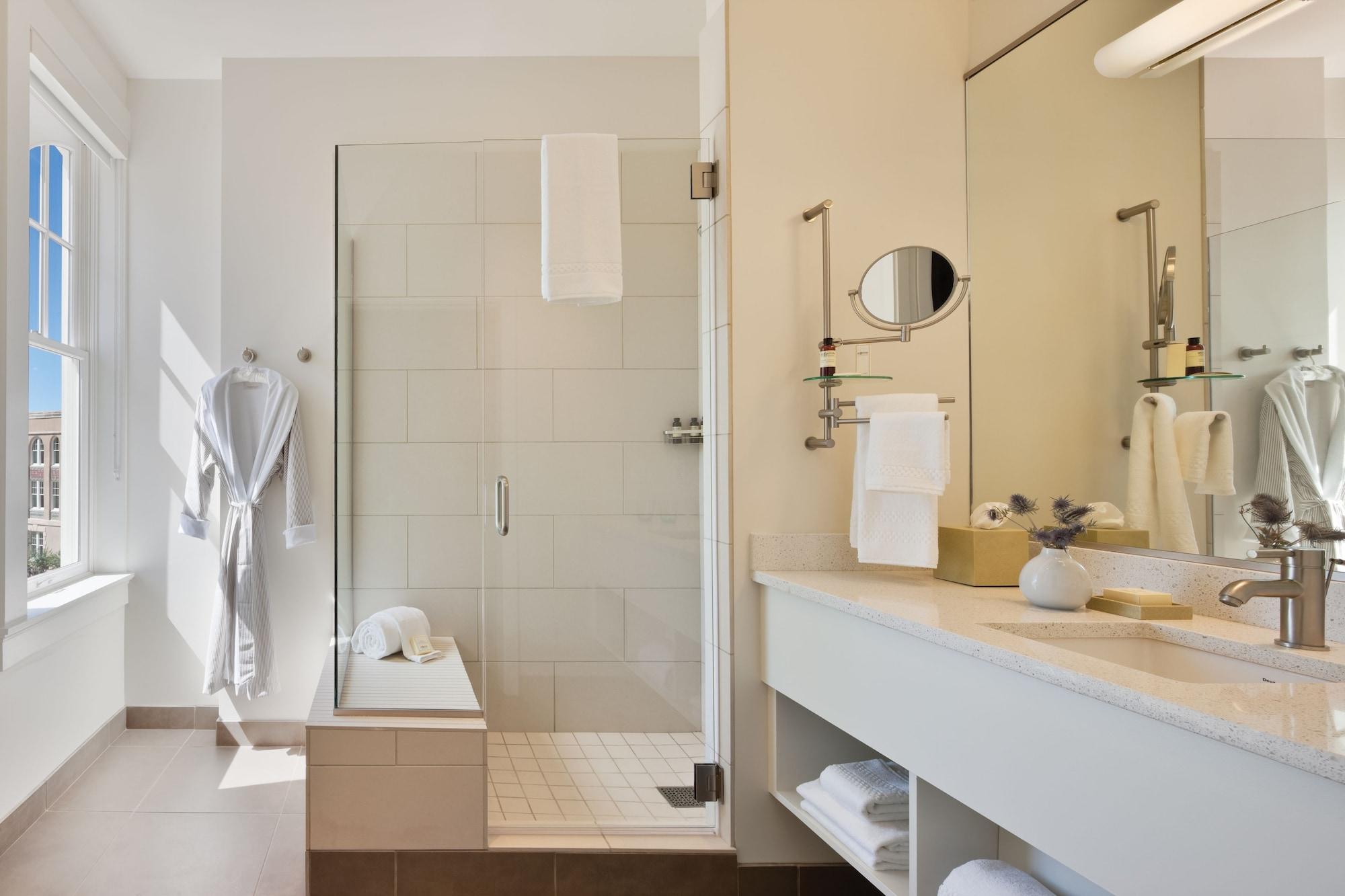 Hotel Parq Central Албукерке Стая снимка