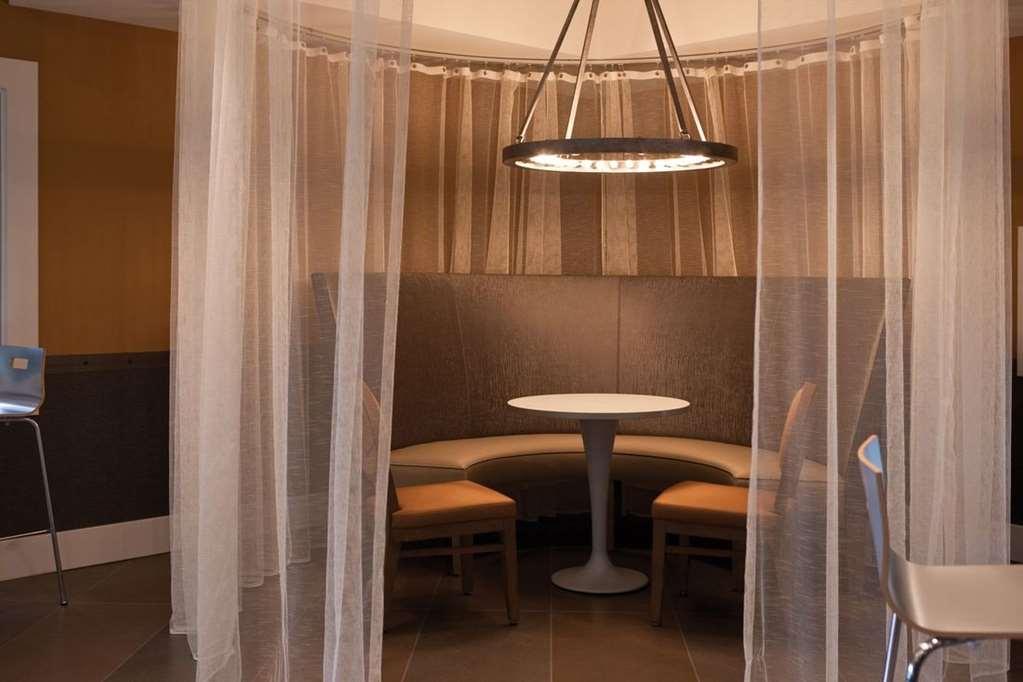 Hotel Parq Central Албукерке Ресторант снимка